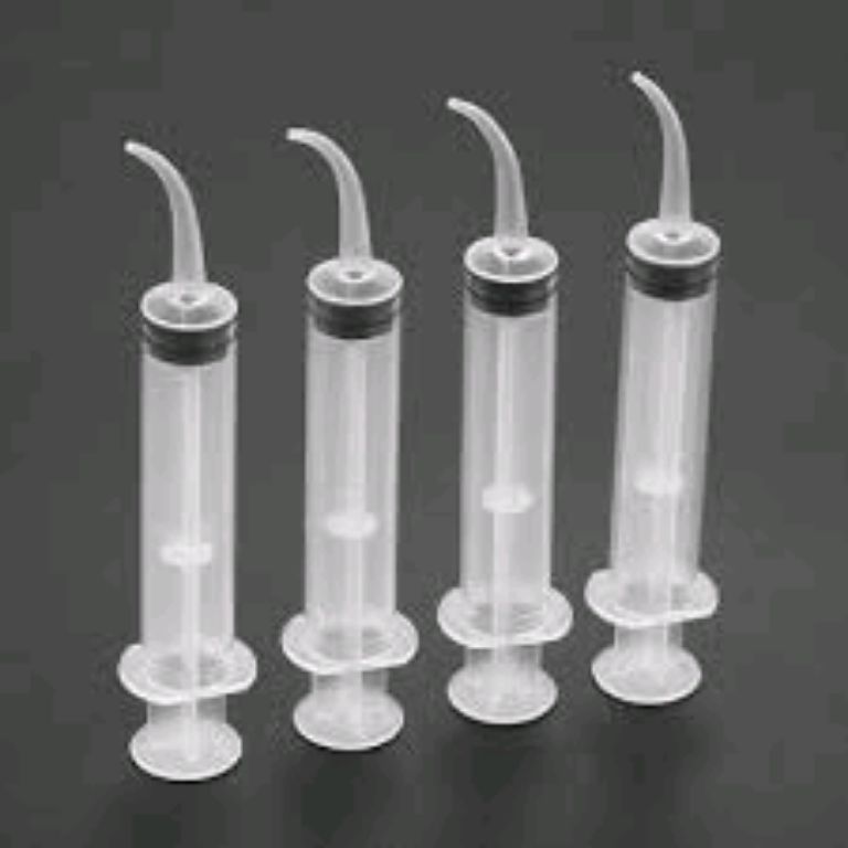 Portable Elbow Syringe by Scantrik