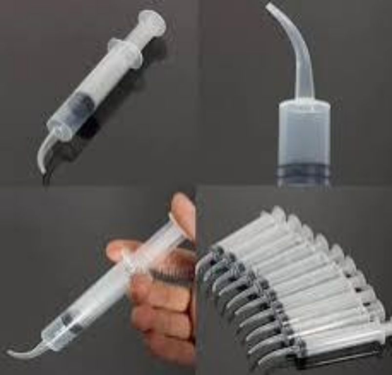 Silicone Elbow Syringe by Scantrik
