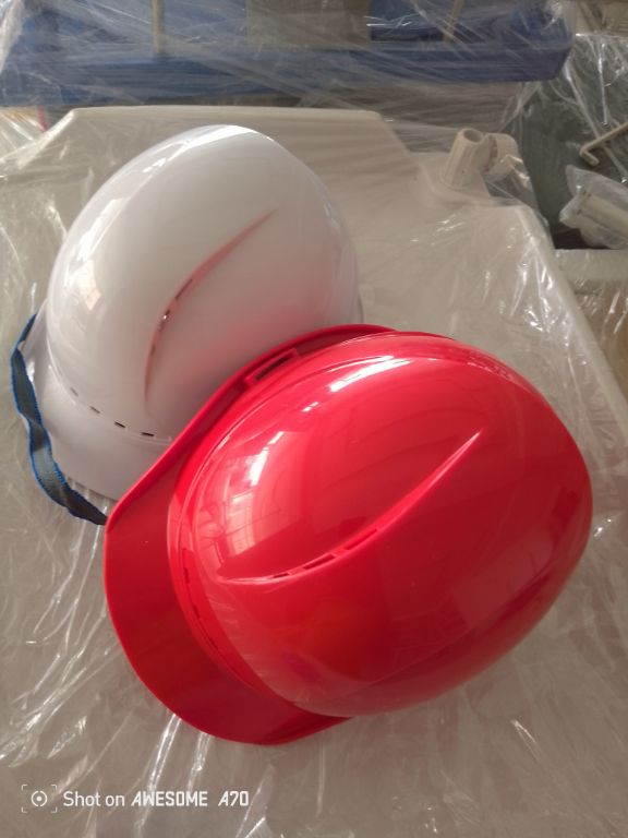 Industrial Safety Helmets With Plastic For Construction By Hiphen Solution
