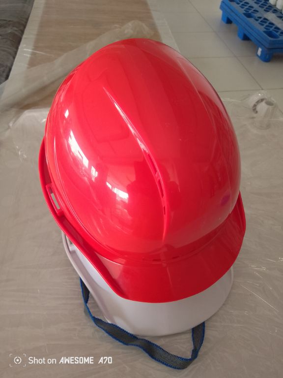 Construction Safety Helmet By Hiphen Solution