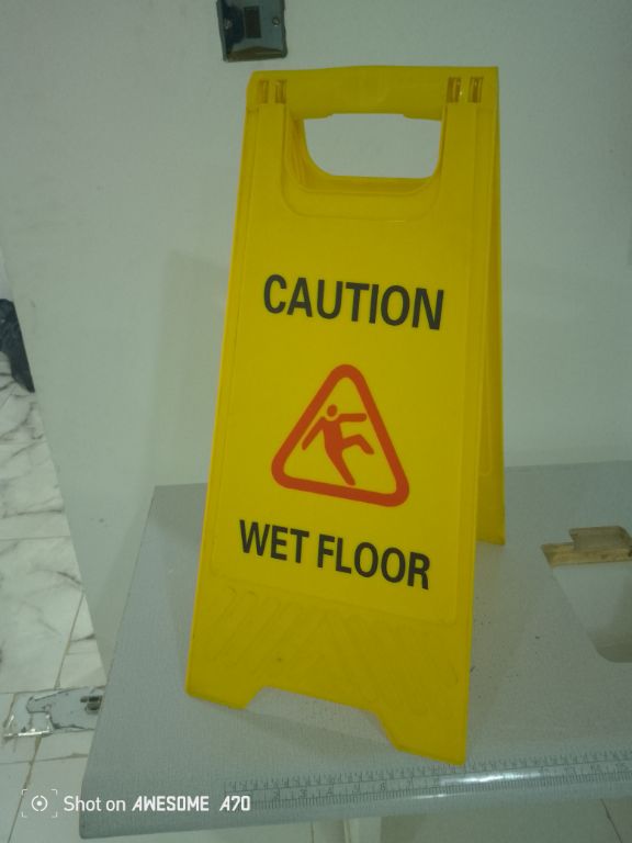 Wet Floor/ Cleaning By Hiphen Solution
