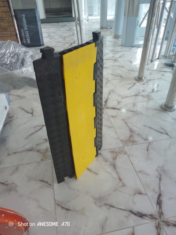 Heavy Duty Cable Hose Rubber Protector Ramp By Hiphen Solution