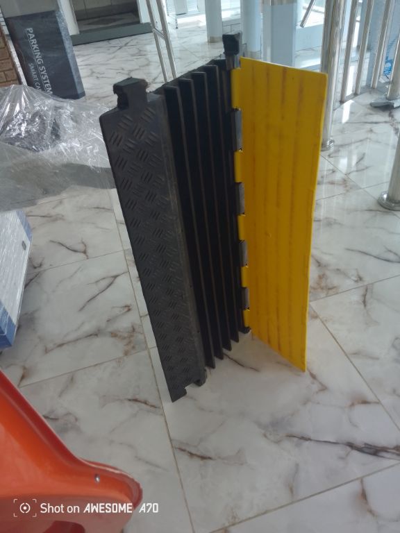 Cable Hose Rubber Protector Ramp By Hiphen Solution