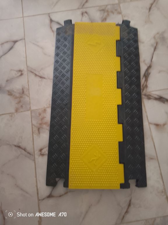 Speed Hose Cable Ramp Cover By Hiphen Solution