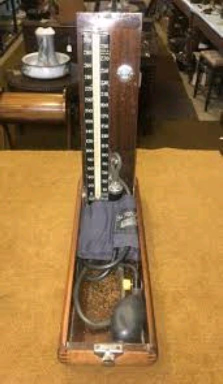 Manual Accoson Sphygmomanometer by Scantrik