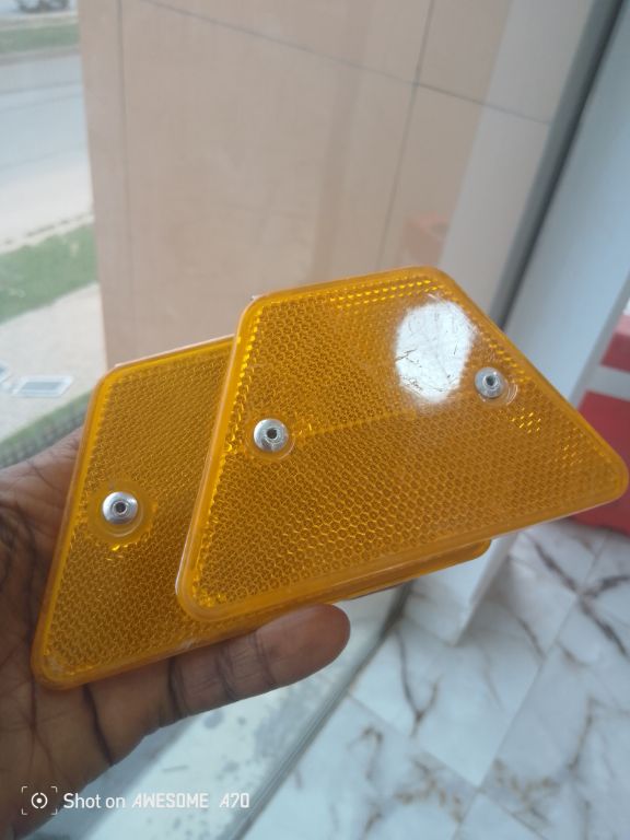 Delineator Highway Guardrail Reflector By Hiphen Solution