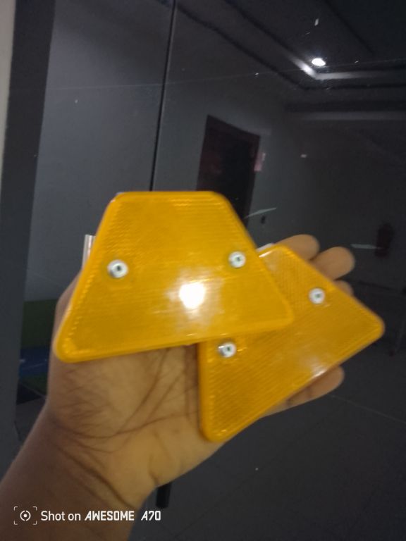 Road Safety Used Light Marking Reflector For Highway By Hiphen Solution