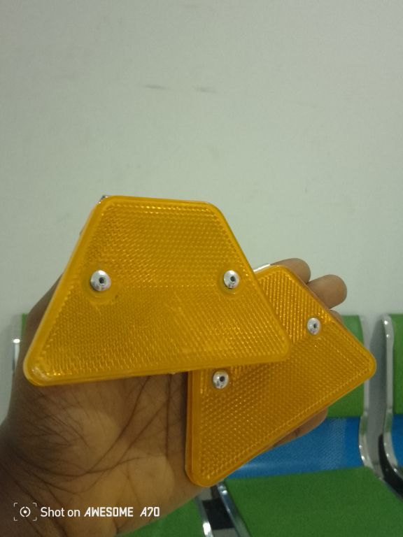 Wearing Highway Guardrail Reflector By Hiphen Solution