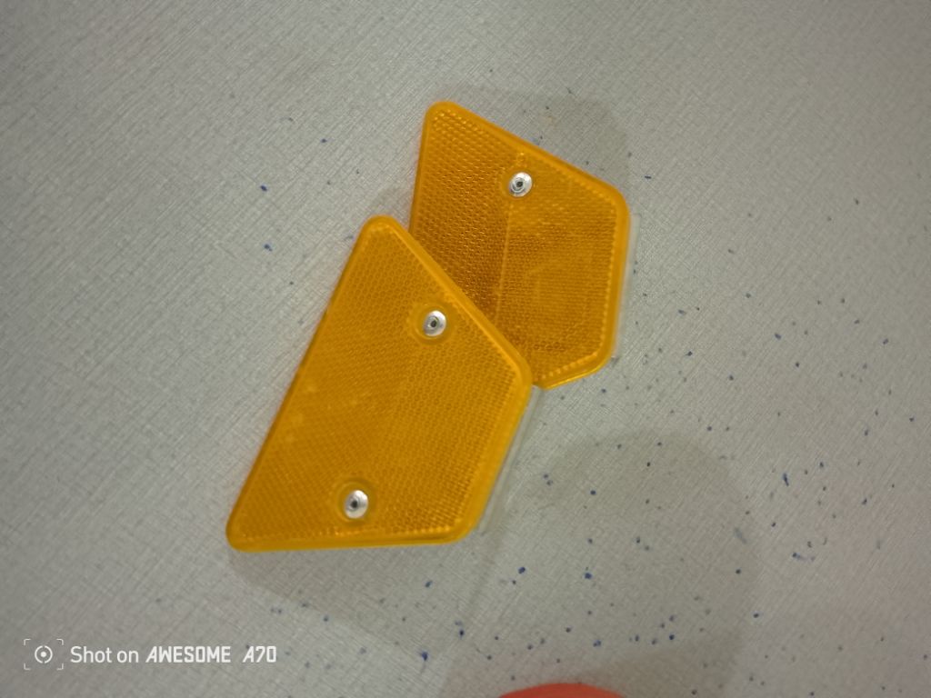 Guardrail Highway Waterproof Reflector for Bridge By Hiphen Solution