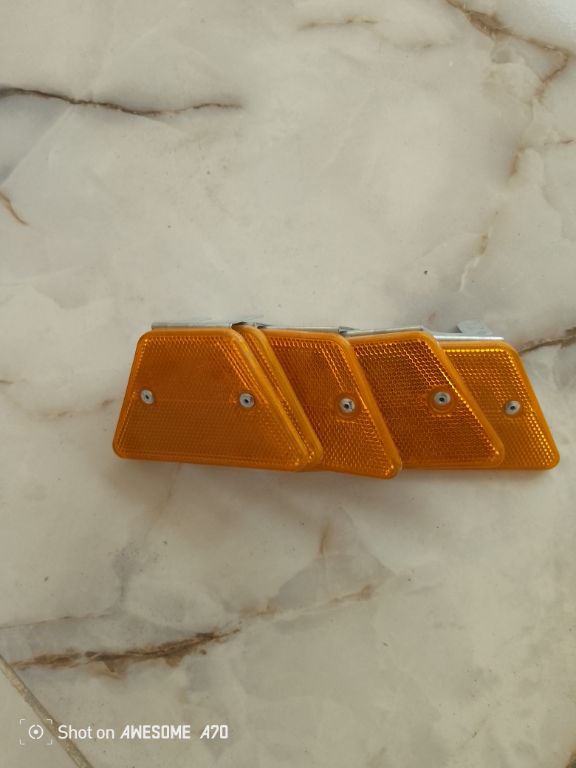 Warning Delineators Traffic Reflective Barrier Guardrail Reflector By Hiphen Solution