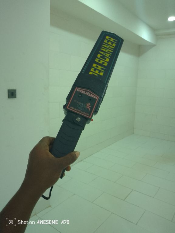 Super Scanner Hand Held Metal Detector By Hiphen Solution