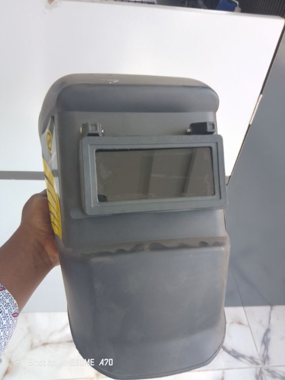 Darkening Welding Helmet By Hiphen Solution