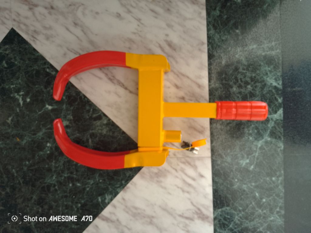 Portable Anti Theft Wheel Lock Clamp Boot Tire Claw By Hiphen Solution