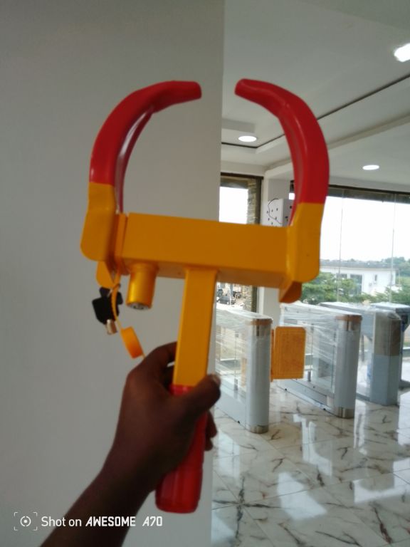 Bus Anti-Theft Car Wheel Lock Clamp By Hiphen Solution