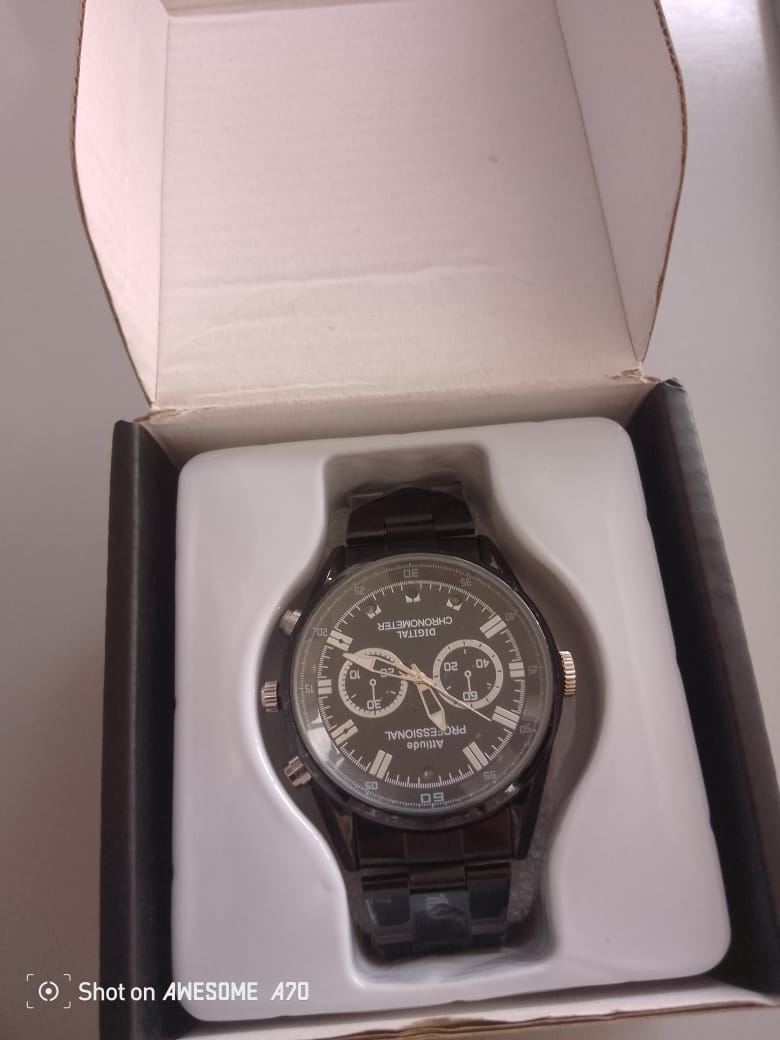 Body Cam Watch by Hiphen Solutions