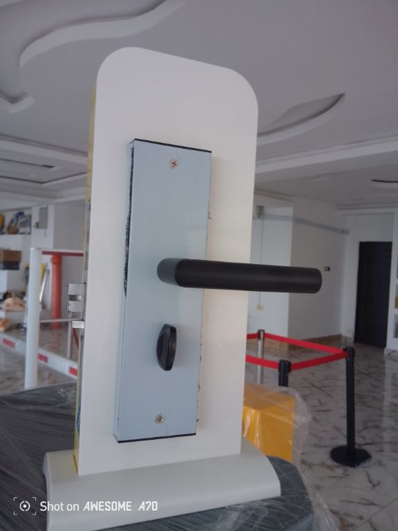 ALPHAR 01 Black Door Hotel Card Lock By Hiphen Solution