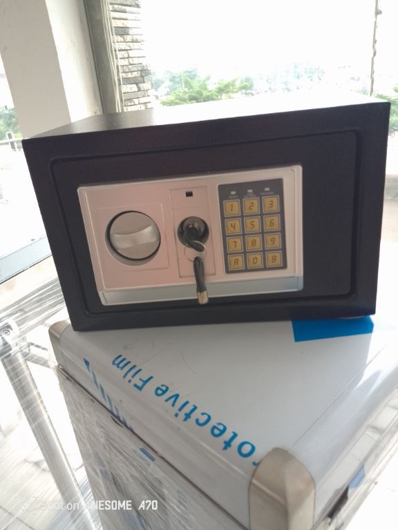 Secure Cash,Guns,Documents,Jewelry By Hiphen Solution