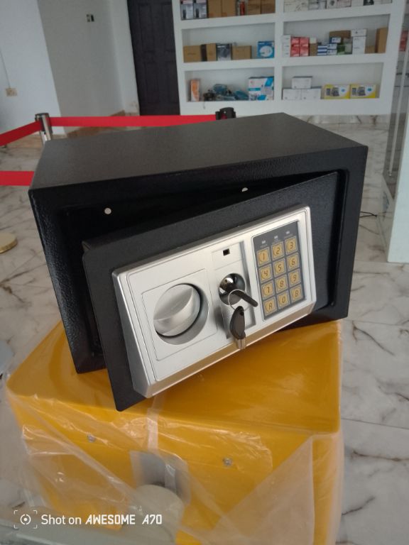 Large Safe Box for Home By Hiphen Solution