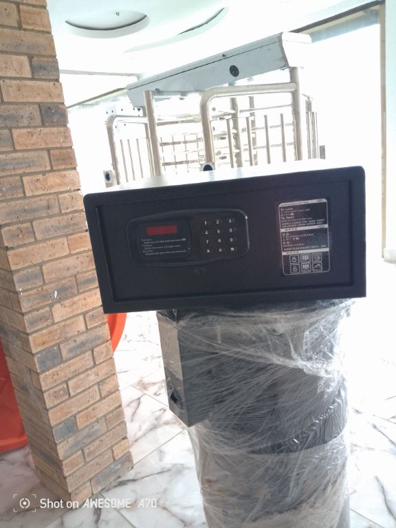 Lock Home Safe Box By Hiphen Solution