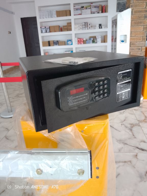 Home Electronic Safe Box By Hiphen Solution