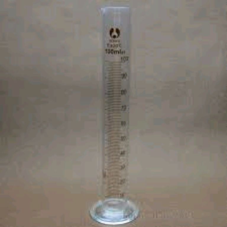 Measuring Cylinder 100ml by Scantrik