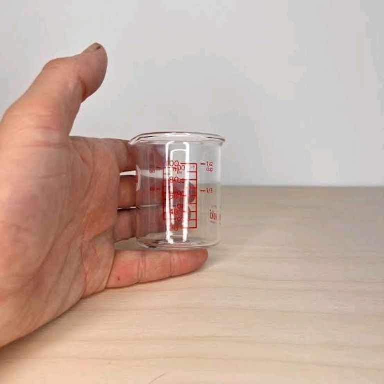 Measuring Cup by Scantrik