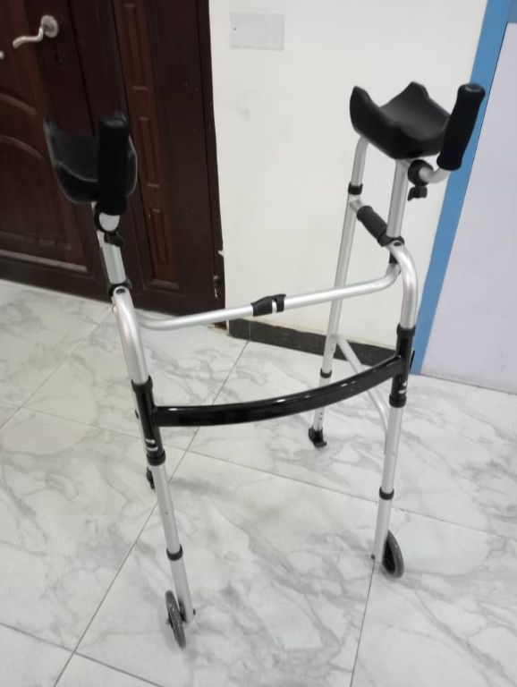 Modern Walker For Elderly Patients by Scantrik