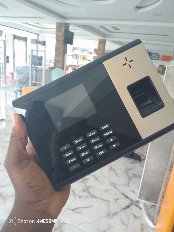 Realtime Biometric Attendance System By Hiphen Solution