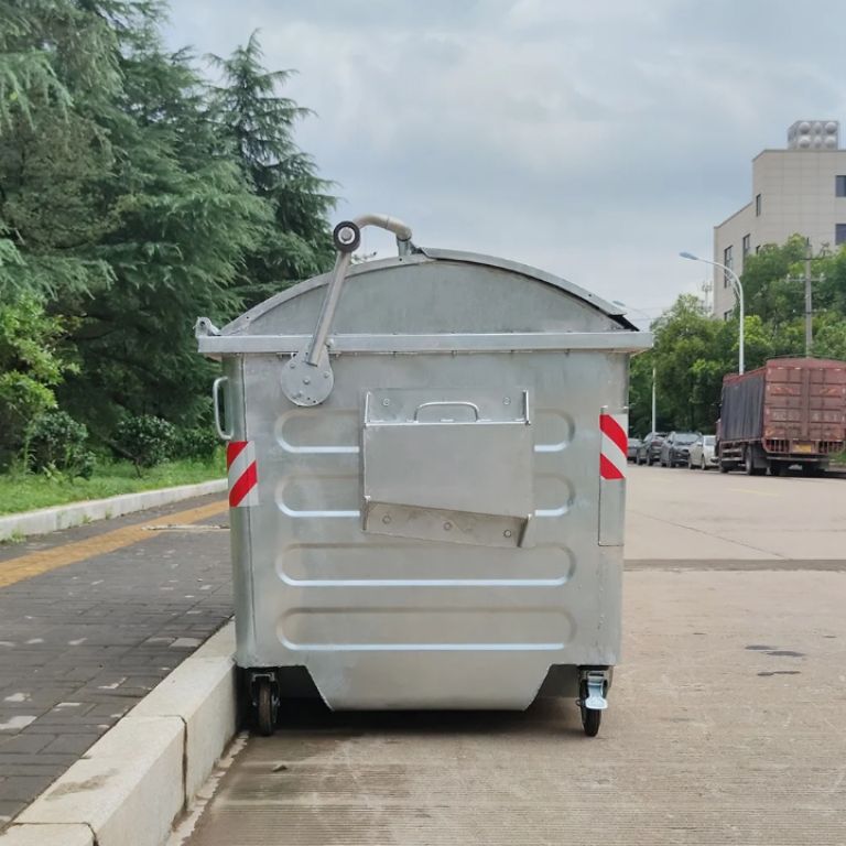 Large Metal Trash Can by Scantrik