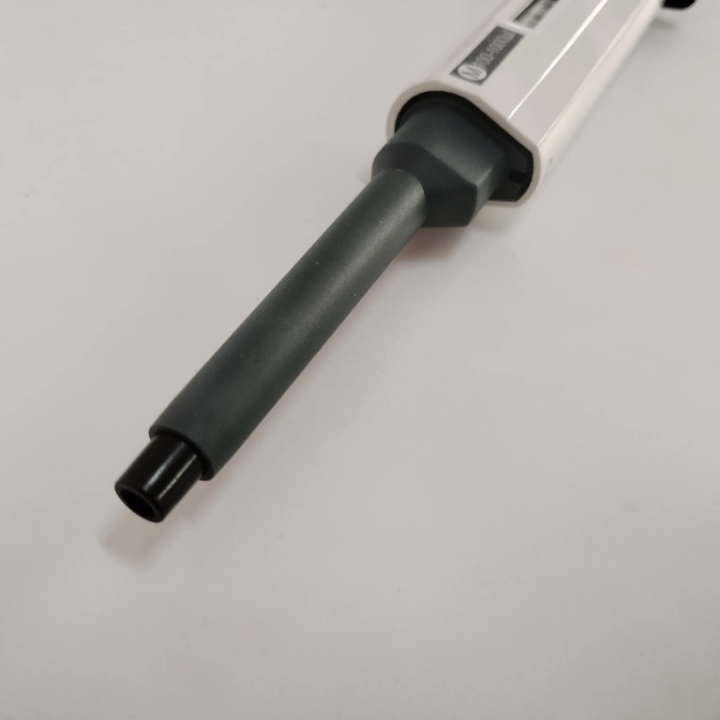 Clinical Adjustable Pipette 100-1000µL by Scantrik