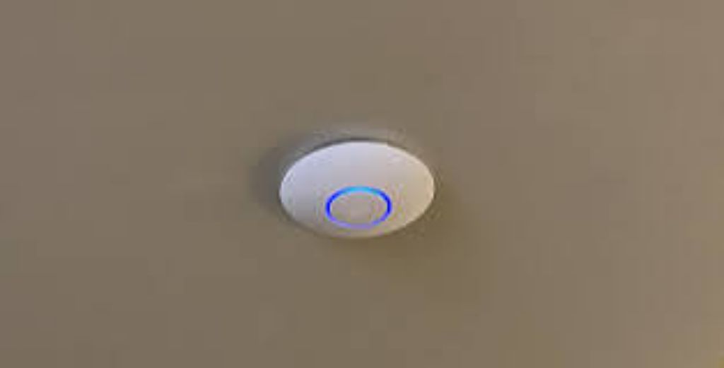 Wi-Fi Transmitter by Hiphen Solutions