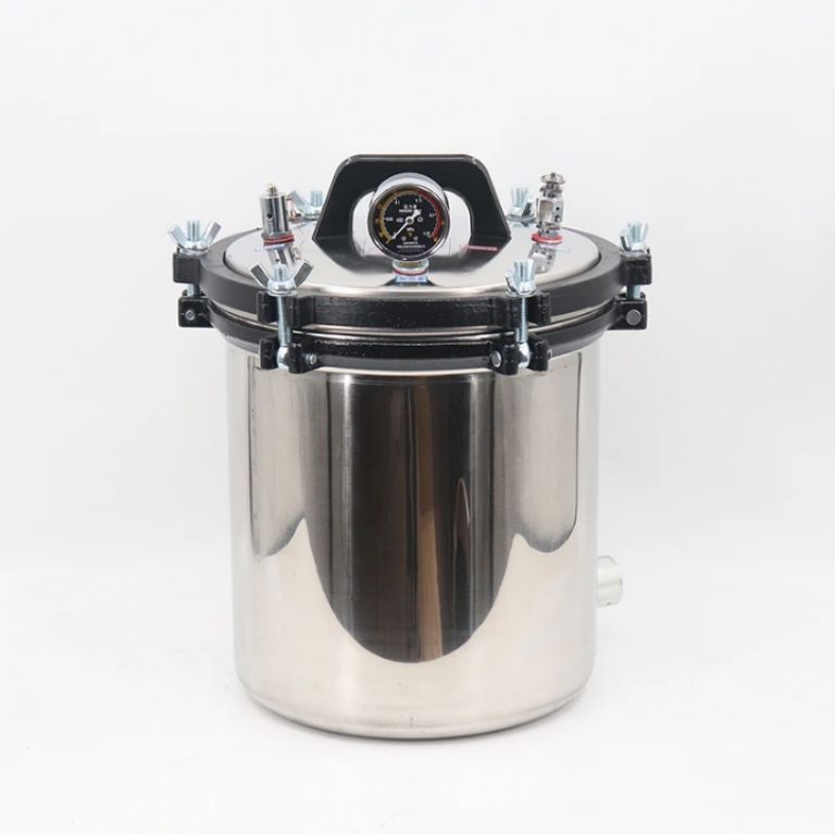 18l portable steam autoclave by Scantrik