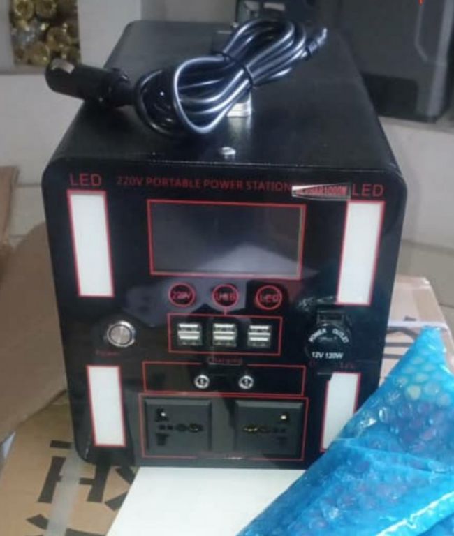 Solar-Powered Battery Pack by Hiphen Solutions