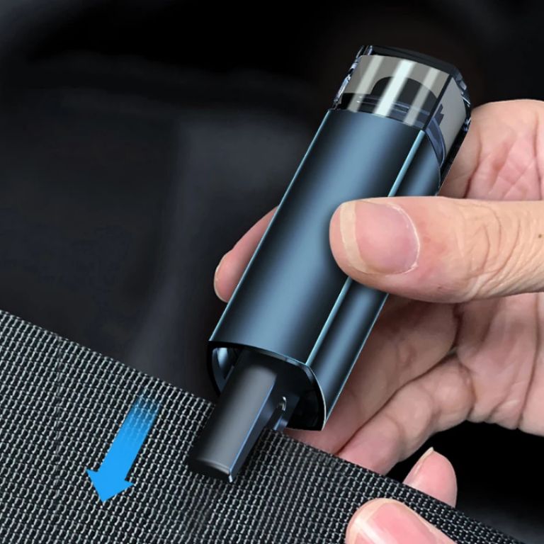 Life-Saving Car Hammer by Hiphen Solutions