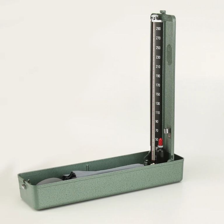 Hospital Accoson Sphygmomanometer by Scantrik