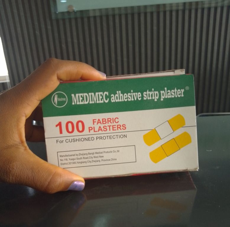 Clinic Adhesive Strips Plaster by Scantrik