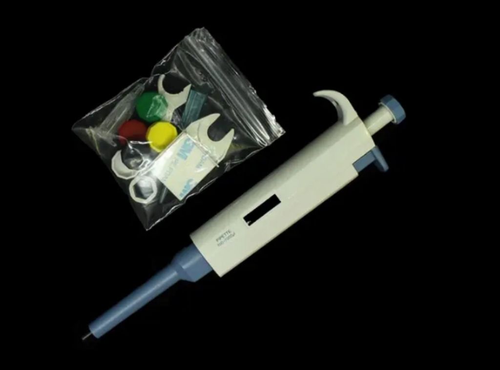 Adjustable Laboratory Pipette Equipment by Scantrik