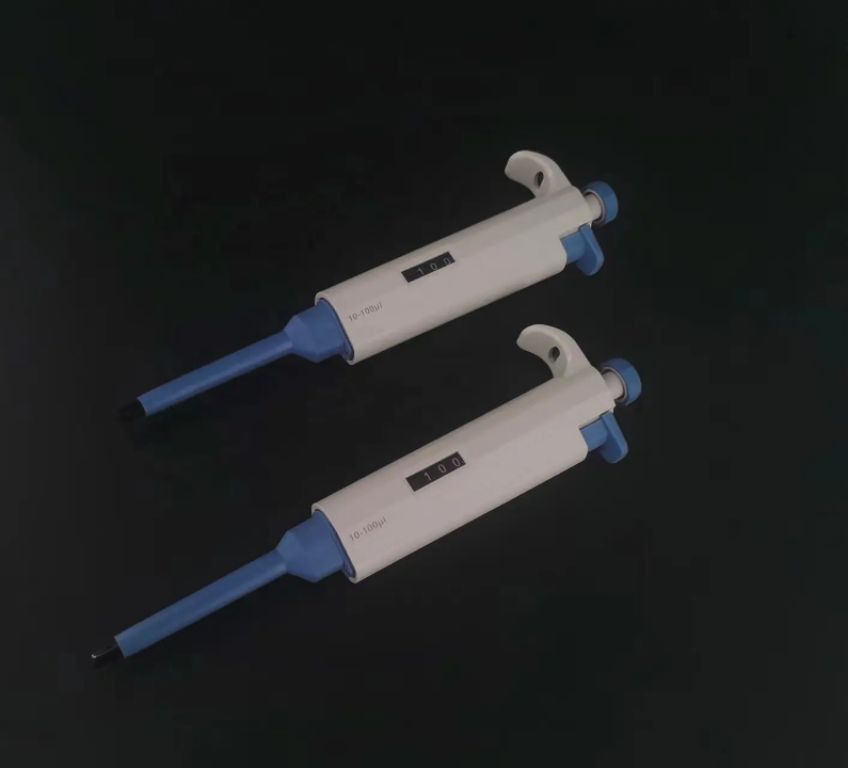 Ultimate Adjustable Pipette for Medical Labs 10-100µL by Scantrik