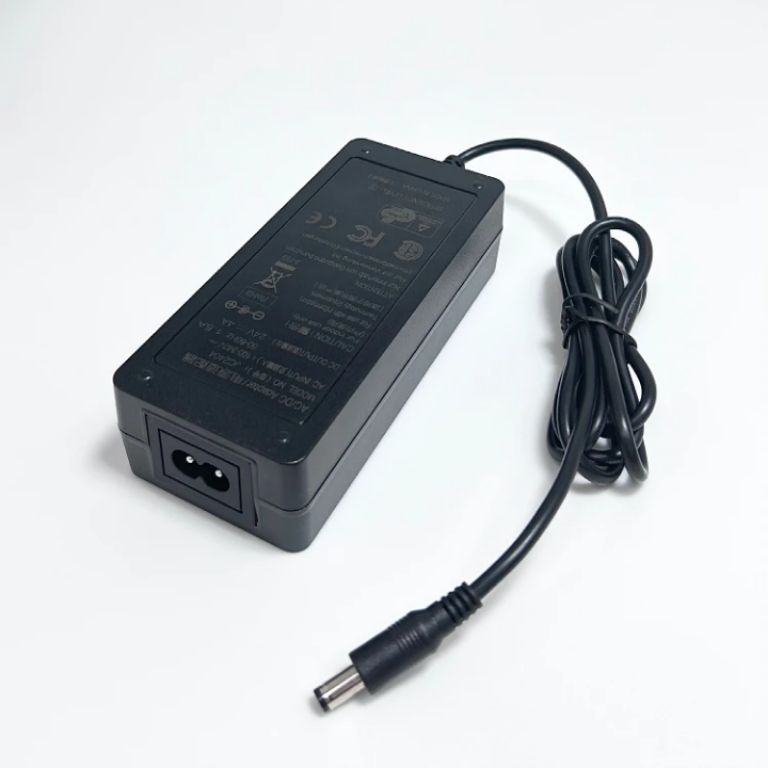 8 Amp CCTV Power Supply by Hiphen Solutions