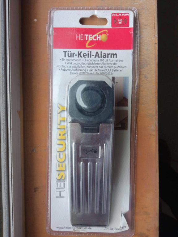 Under-Door Alarm by Hiphen Solutions