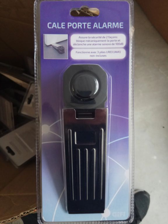 Door Jammer Alarm by Hiphen Solutions