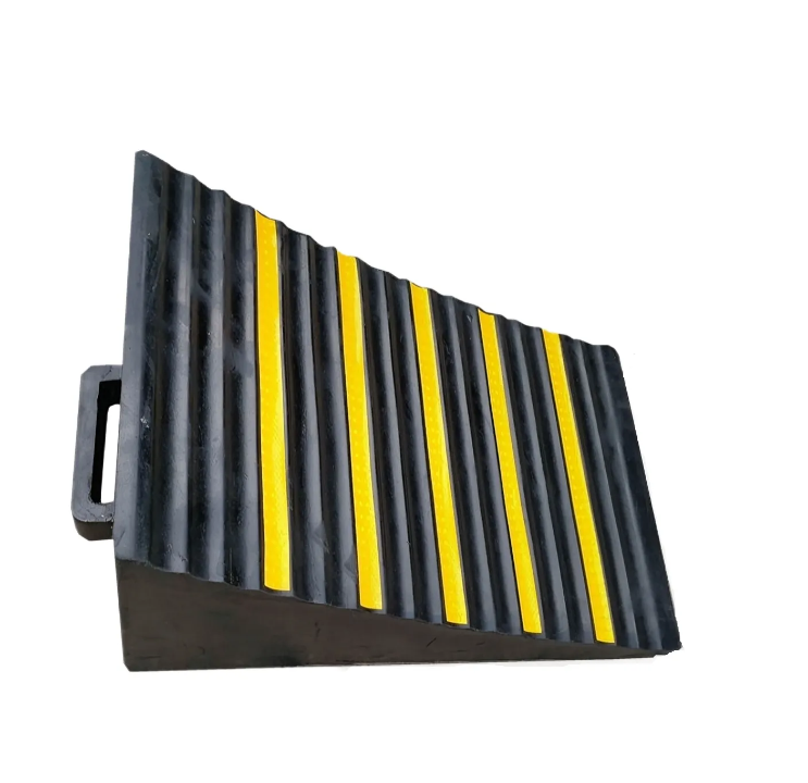 Compact and Portable Rubber Tire Wedge for Emergency Use by Hiphen solutions