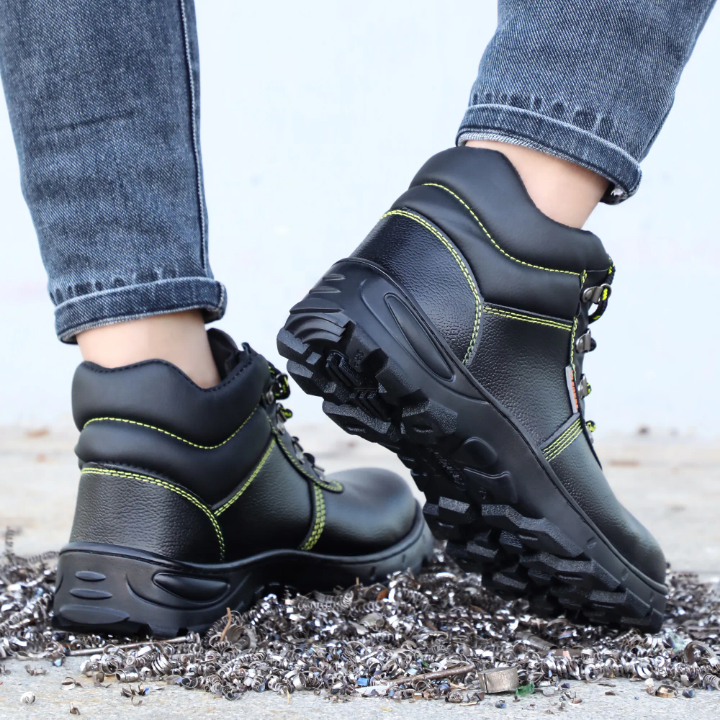 Safety Shoes for Laboratory Work by Hiphen solutions