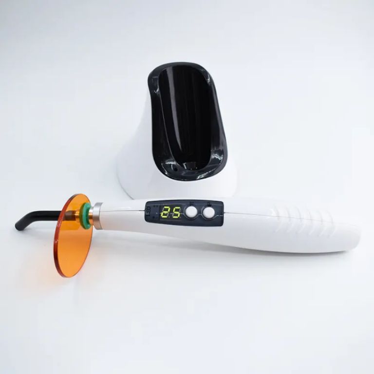 Wireless Dental Curing Light by Scantrik