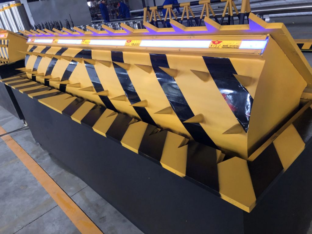 Quality Heavy-Duty Rising Road Blocker by Hiphen solutions