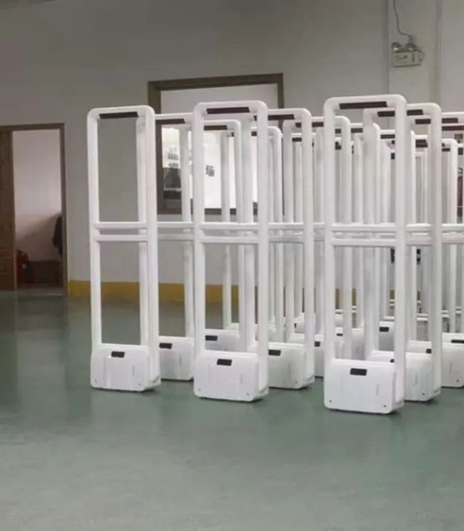 Anti-theft store Am Eas single Aisle Antenna system by Hiphen solutions