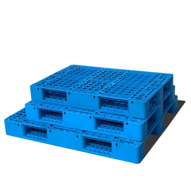 Heavy-Duty Transport Pallet by Scantrik