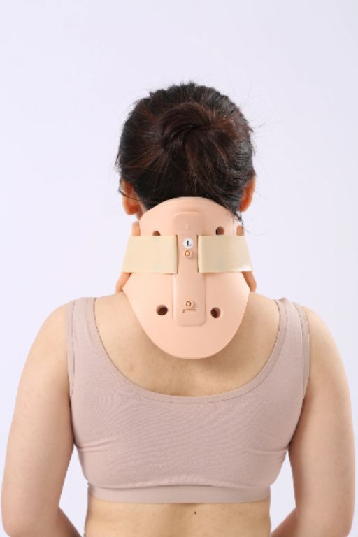 Hard Neck Brace by Scantrik