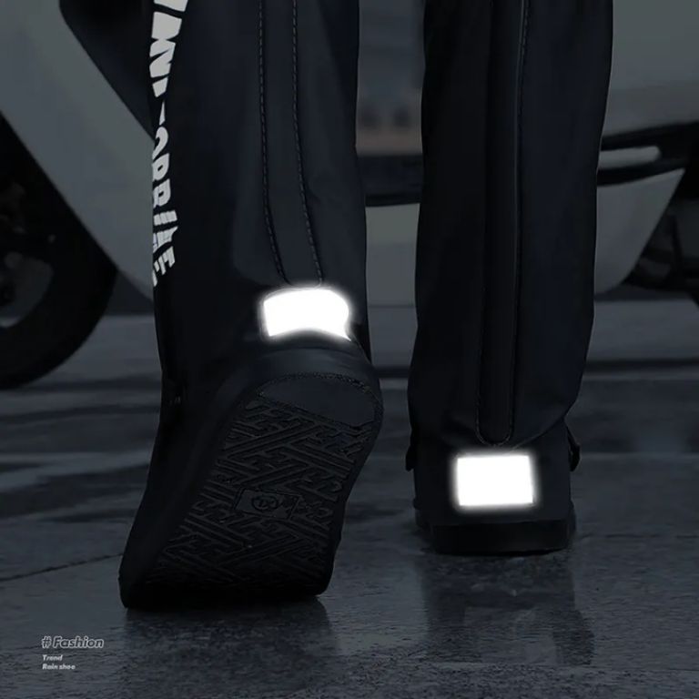 Water-Resistant Totes by Scantrik