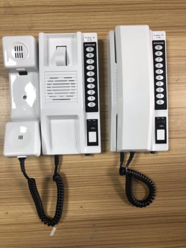 Full Duplex Wireless Talkback System by Hiphen solutions